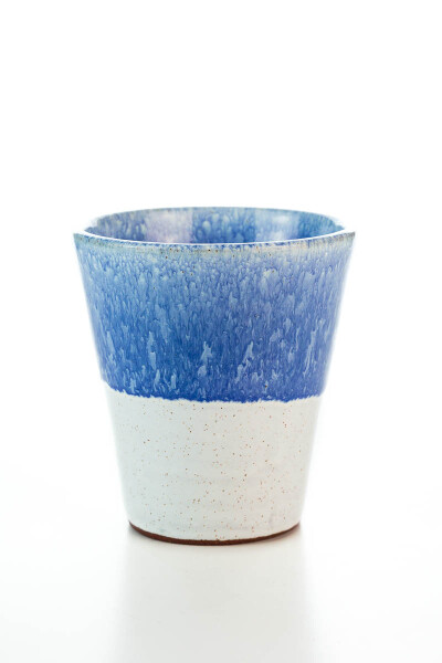 Hydria Original handgemachter Keramik Becher von Kreta - wei&szlig; blau